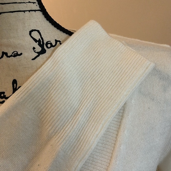 New York & Company White V-neck sweater Tunic Spring Summer Size M Medium - Picture 3 of 7